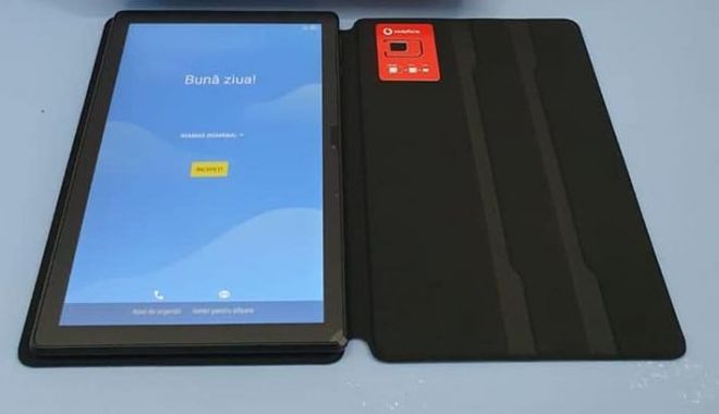 Unele familii au refuzat tabletele şcolare pentru că nu se puteau juca pe ele - aufostdistribuite2-1611254962.jpg