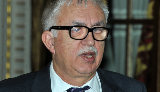 CCR dă în judecată un jurnalist - augustinzegrean-1464276199.jpg
