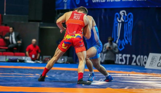 Au început Campionatele Mondiale de lupte U23, la București - auinceput-1542127415.jpg