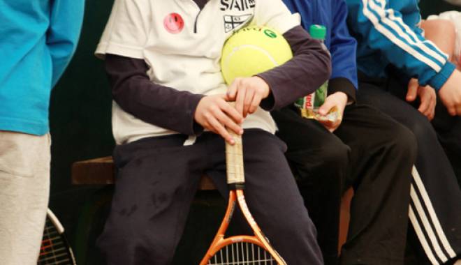 Au început înscrierile pentru marea întâlnire cu Simona Halep și Horia Tecău - auinceputtenisidu-1417114508.jpg
