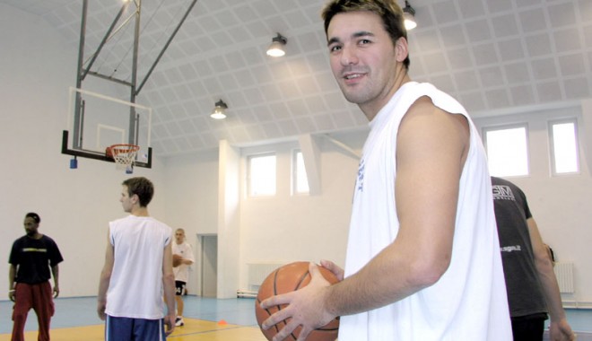 Aur mondial pentru un fost baschetbalist al BC Farul - aur-1402328596.jpg
