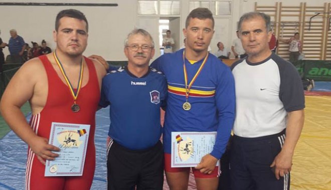 Aur și bronz pentru luptătorii de la CS Farul și LPS Constanța - aur-1411494462.jpg
