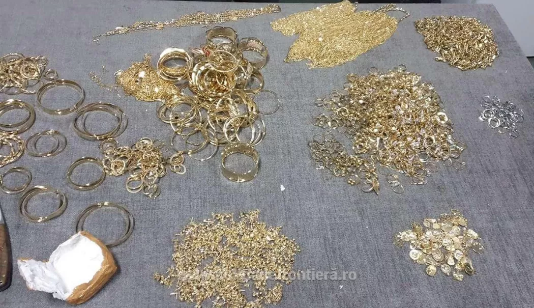 Au fost confiscate șase kilograme de aur și diamante de milioane de lei de către ANAF - aur-calarasi-1772783113.webp