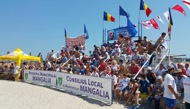 Campionatul Mondial de lupte pe plajă: România a cucerit trei medalii de aur la cadeți - aur3-1434131068.jpg