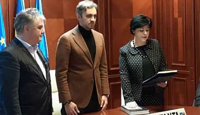 Subprefectul Aura Bozdoacă a depus jurământul - aurabozdoacasubprefectbun-1581024039.jpg
