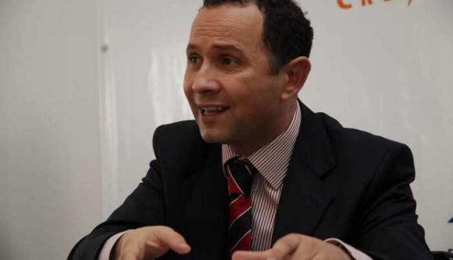 Aurelian Pavelescu, suspendat din funcția de președinte al PNȚCD - aurelianpavelescughimpele-1370181780.jpg