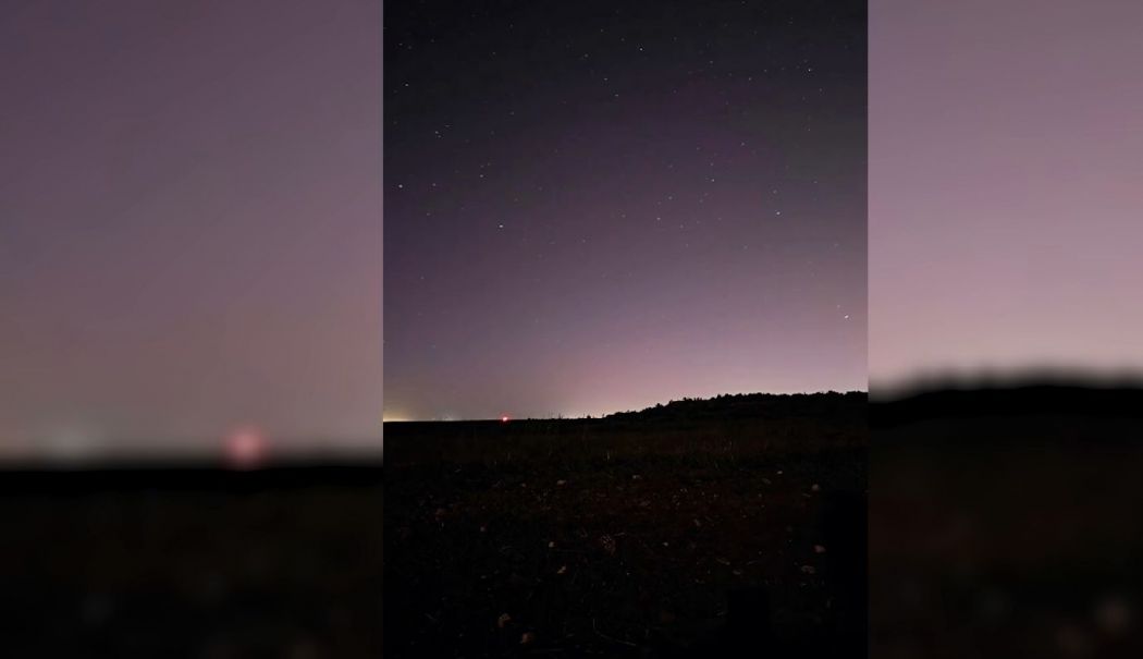 Spectacol de culoare pe cer! Imagini cu aurora boreală, la Constanța - aurora-boreala-1729097630.jpg