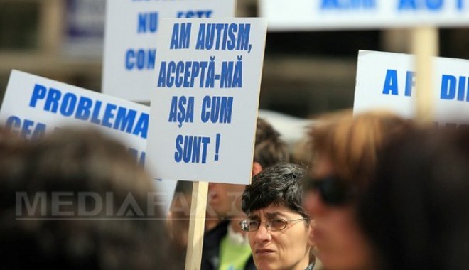 Marș de protest pentru sprijinul persoanelor cu autism - autism-1338192806.jpg