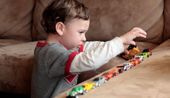 Terapie plătită de stat pentru copiii cu autism - autism-1554279247.jpg