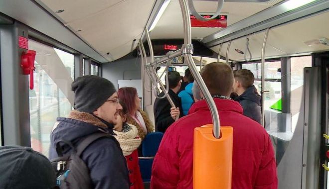 Un bărbat de 50 de ani a murit în timp ce plimba cu autobuzul - auto-1557072521.jpg