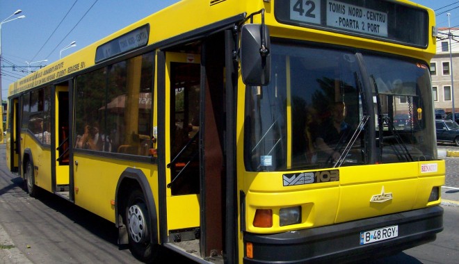 RATC. Legitimațiile gratuite ridicate în continuare de la casele de abonamente - autobuz-1491832305.jpg