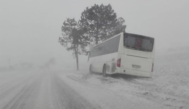 COD PORTOCALIU DE VISCOL / Polițiștii recomandă transportatorilor să nu mai plece în curse! - autobuz-1519643067.jpg