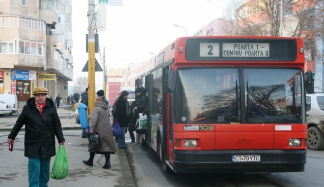 De luni se dau gratuitățile la transportul în comun pentru veterani și persecutații politic - autobuz1363097305-1368790421.jpg