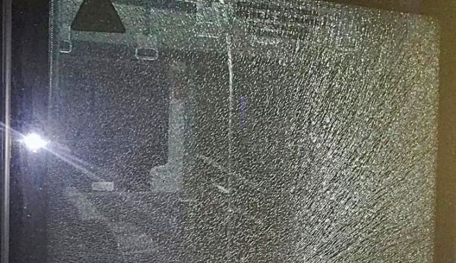 Autobuz CT Bus, vandalizat de o gașcă de derbedei - autobuzdistrus-1595356525.jpg