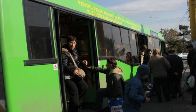 Autobuzele 44 și 51 își schimbă traseul. Află pe unde vor circula - autobuze-1443714763.jpg