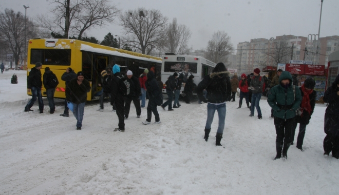 COD ROȘU DE VISCOL LA CONSTANȚA! Astăzi puteți CIRCULA GRATUIT cu autobuzele RATC - autobuze1-1483697998.jpg