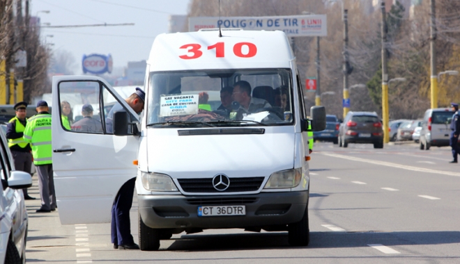 Autobuzele și camioanele, verificate de polițiști prin acțiunea Truck&Bus - autobuzele-1469465114.jpg