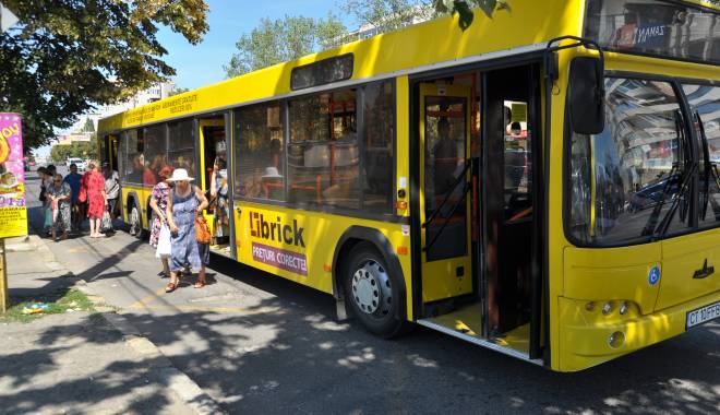 RATC. Elevii au reducere la abonamente și în perioada vacanței de vară - autobuzratclinia1004-1435049698.jpg