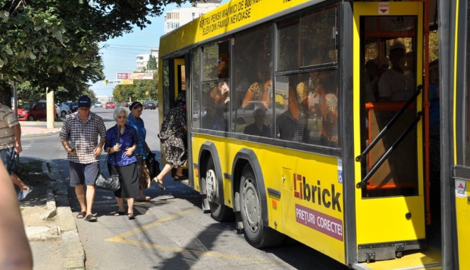 Beneficiați de abonament gratuit pe RATC? Iată ce trebuie să știți despre permisele de călătorie - autobuzratclinia1007144040148314-1498816550.jpg
