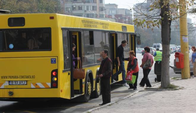 ANUNȚ IMPORTANT DE LA RATC! - autobuzstatie100calatori11380183-1432799603.jpg