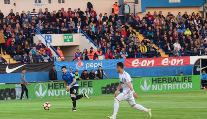 Autocar pentru suporteri, la meciul FC Viitorul - RB Salzburg - autocar-1502808654.jpg