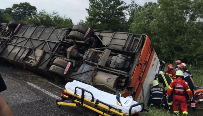 ACCIDENT GRAV AUTOCAR / Detalii noi despre starea răniților - autocar01498100-1498289796.jpg