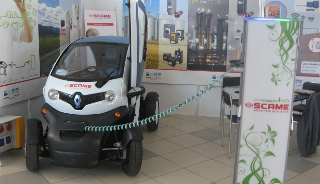 VIDEO / O plimbare cu automobilul electric prin Expoziția Electrică Demonstrativă - autoelectric-1465472369.jpg