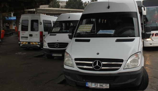 Transportatorii constănțeni au suspendat acțiunea de protest. Ce promisiuni au primit - autogarasudconstanta-1360683835.jpg