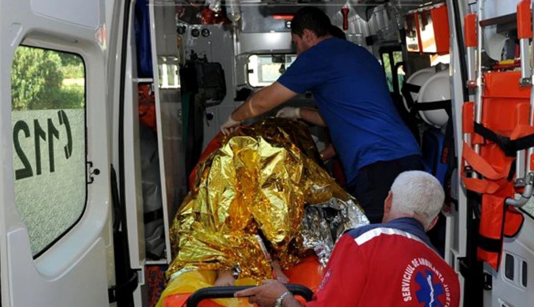 Un bărbat şi-a dat foc în curtea Spitalului de Oncologie. Pierduse la pariuri banii pentru tratamentul soţiei - autoincendiere-1760682130.jpg