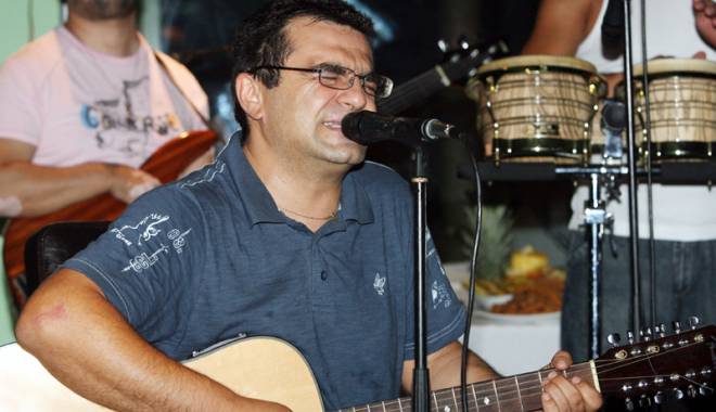 Mihai Mărgineanu, live la Harlequin - autorul-1440517147.jpg