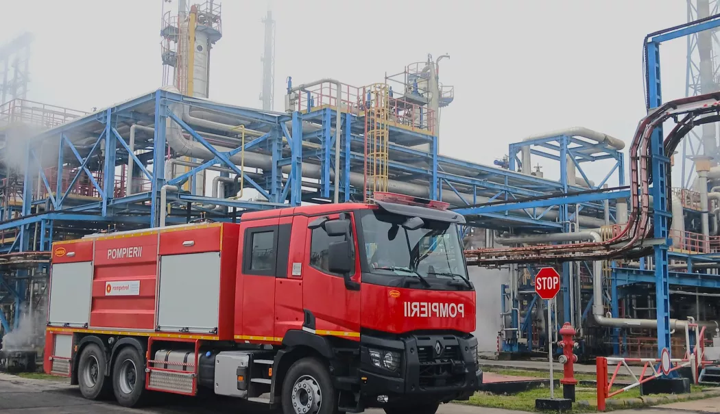 Rompetrol Rafinare investește în siguranță – autospeciale moderne pentru rafinăria Petromidia - autospeciala-petromidia-navodari-1771235306.webp