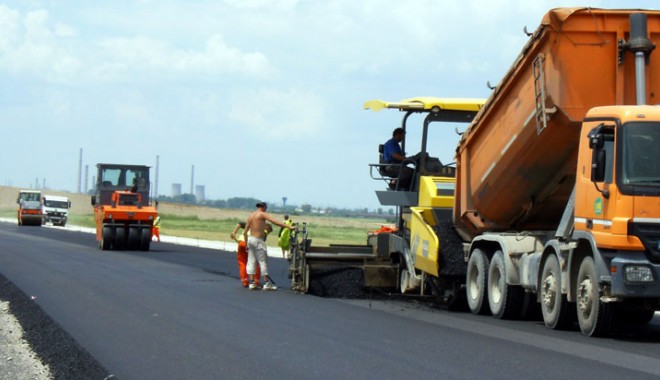 Auditul pentru un kilometru de autostradă = prețul unui apartament - autostrada-1308168891.jpg