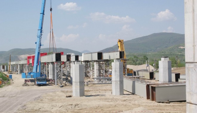 Contractul cu Bechtel a fost reziliat, costurile se ridică la 37,2 milioane de euro - autostrada-1369898686.jpg