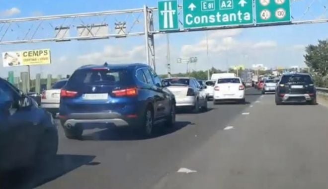 Aglomerație pe Autostrada Soarelui. Se merge bară la bară pe mai multe porțiuni - autostrada-1626512618.jpg