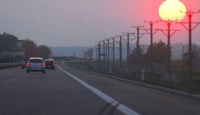 O șoferiță a fost filmată când mergea pe contrasens, pe autostradă - autostrada-1656252515.jpg