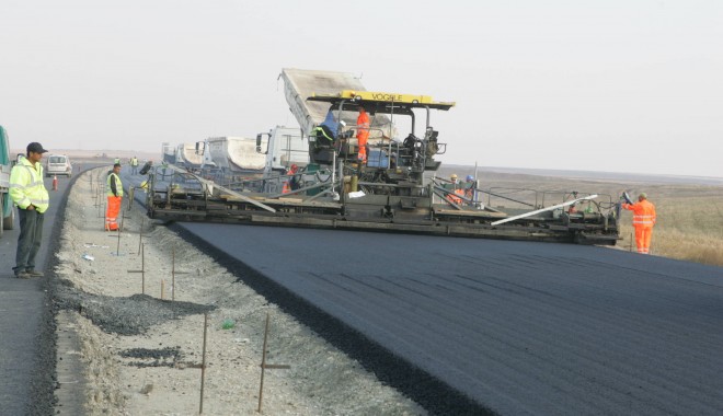 Câți kilometri de autostradă vor fi inaugurați în 2014 în România - autostrada078cd78ae563-1388751421.jpg