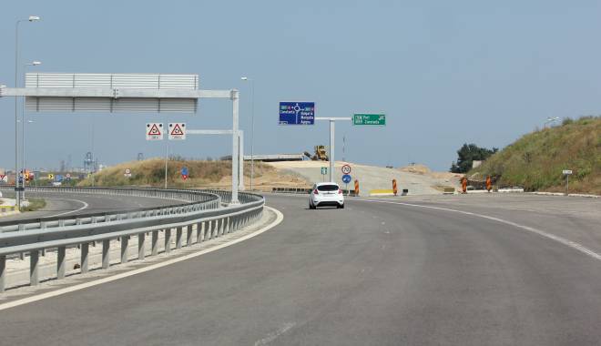 Vitezoman prins pe Autostrada A4, la Agigea: avea peste 230 de km/oră - autostrada108-1422371793.jpg