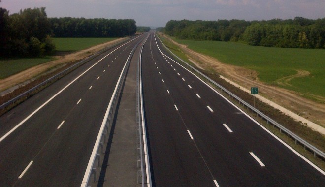 Transport public gratuit, pentru a reduce poluarea. Vezi unde - autostradapaco39491200-1394870915.jpg