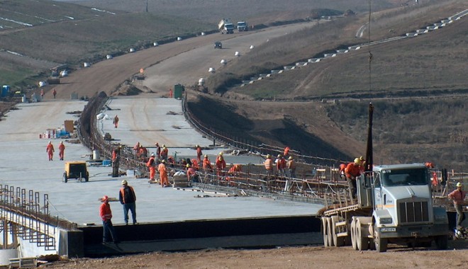 Ministrul Transporturilor va verifica stadiul lucrărilor la Autostrada București – Constanța - autostradatransilvania-1340985120.jpg