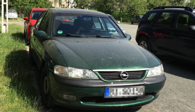 Autoturism Opel Vectra furat din Germania, descoperit după o zi în Constanța - autoturism1-1466782512.jpg