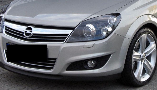 Autoturism cu ITP fals, descoperit în PTF Negru Vodă - autoturismcuitpfalsdescoperitneg-1389980131.jpg