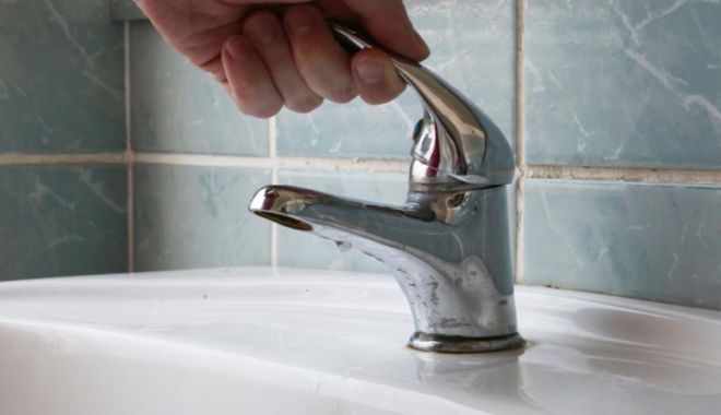 Constanța: Avarie pe strada Dionisie cel Mic - avarie-1671870976.jpg