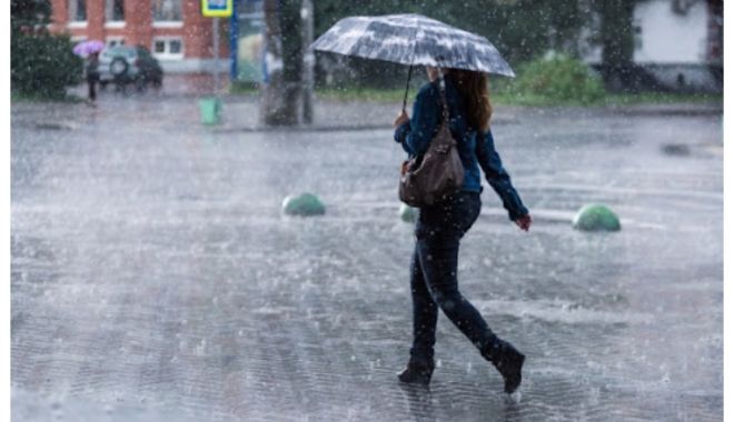 Cod portocaliu de ploi abundente în Constanţa - avertizaremeteo-1634043342.jpg