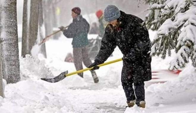 VREMEA în următoarele două săptămâni. Ninsori și temperaturi oscilante - avertizaremeteoninsoriviscolsipo-1482765368.jpg