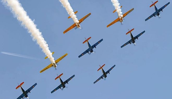 Cum este sărbătorită Ziua Aviației Române și a Forțelor Aeriene - aviatie-1595228395.jpg