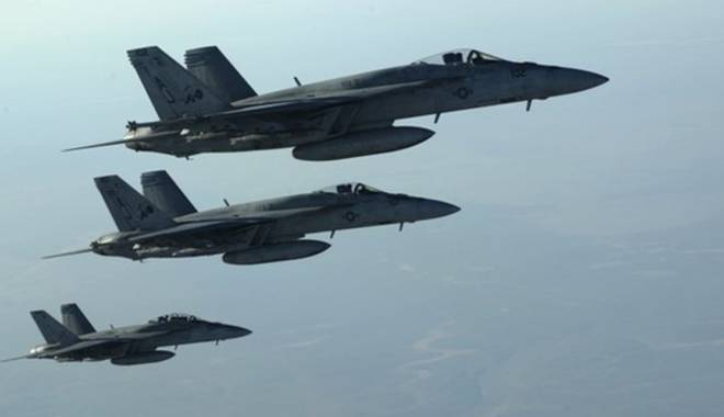 Siria: 16 lovituri aeriene contra SI la Rakka - avioane-1436086755.jpg