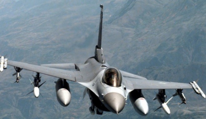SPAȚIUL AERIAN suedez, INVADAT DE AVIOANE DE LUPTĂ rusești - avioanef16poza67028200-1411229925.jpg