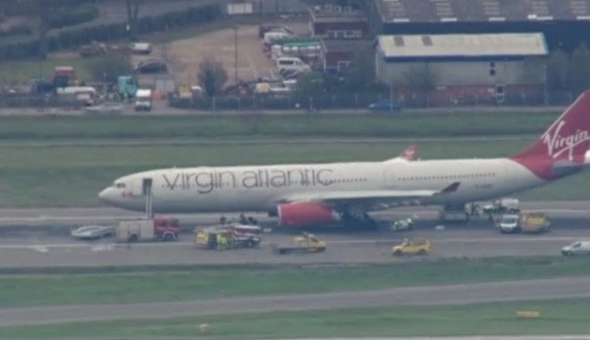 Aterizare de urgență pe aeroportul londonez Gatwick, din cauza unui incendiu la bord - avion-1334585738.jpg