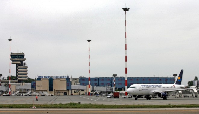 AMENINȚARE CU BOMBĂ PE OTOPENI: Pasagerii unui avion au fost evacuați de urgență - avion-1351089238.jpg