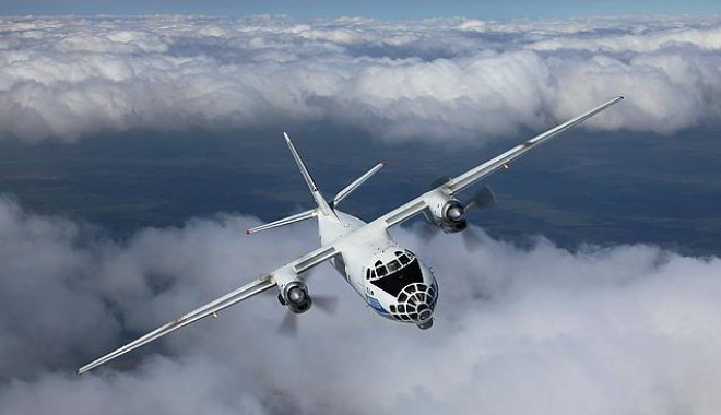Inspectori militari români și americani efectuează zboruri deasupra Rusiei și Belarusului - avion-1373872881.jpg